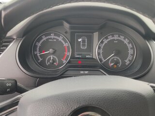 2018 Skoda Octavia III (A7) Рестайлинг, серебристый, 1740000 рублей, вид 5