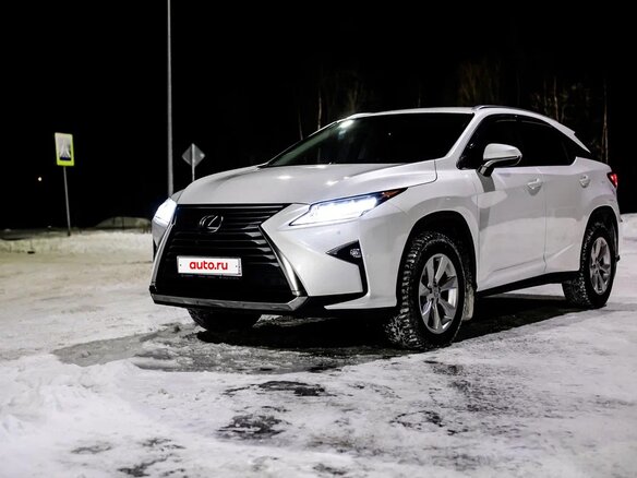 2016 Lexus RX 200t IV, белый, 4100000 рублей - вид 1