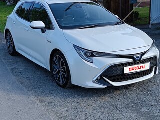 2018 Toyota Corolla Sport XII (E210), белый, 2100000 рублей, вид 3