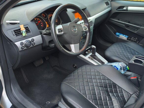 2011 Opel Astra H Рестайлинг, серебристый, 600000 рублей - вид 15