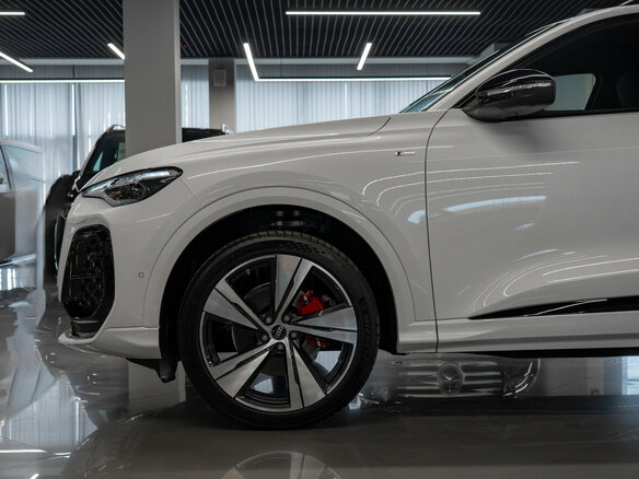 2026 Audi Q5 L III (GU), белый - вид 22