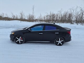 2010 Kia Cerato 5-speed II, чёрный, 1100000 рублей, вид 5