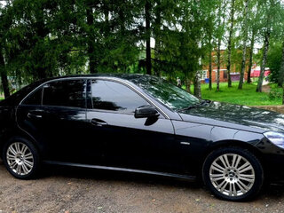2010 Mercedes-Benz E-Класс 200 5G-Tronic IV (W212, S212, C207), чёрный, 1500000 рублей, вид 1