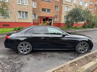 2019 Mercedes-Benz E-Класс 450 V (W213, S213, C238), чёрный, 2599999 рублей, вид 3