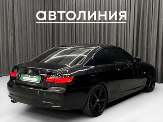 2011 BMW 3 серии 325i V (E90/E91/E92/E93) Рестайлинг, чёрный, 1349000 рублей, вид 3
