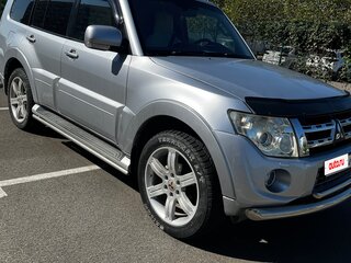2011 Mitsubishi Pajero IV Рестайлинг 1, серебристый, 1760000 рублей, вид 1