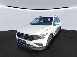 2022 Volkswagen Tiguan II Рестайлинг, белый, 2292000 рублей, вид 1