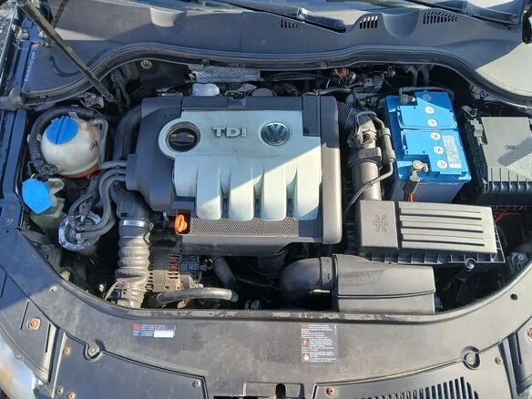 2007 Volkswagen Passat BlueMotion B6, чёрный, 700000 рублей - вид 7