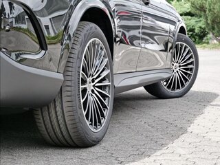2025 Mercedes-Benz GLC 220 d II (X254), чёрный, 7422088 рублей, вид 4