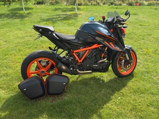 2021 KTM 1290 Super Duke R Evo, оранжевый, 1500000 рублей, вид 3
