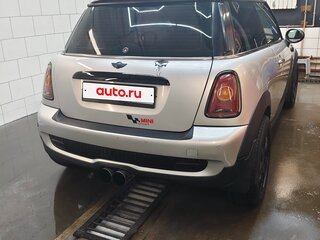 2007 Mini Hatch Cooper II (R56), серебристый, 520000 рублей, вид 3