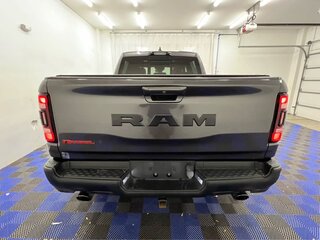 2022 Ram 1500 Crew Cab V, чёрный, 8020689 рублей, вид 4