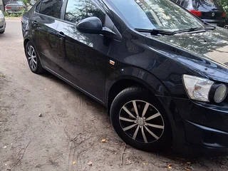 2012 Chevrolet Aveo II, чёрный, 460000 рублей, вид 4