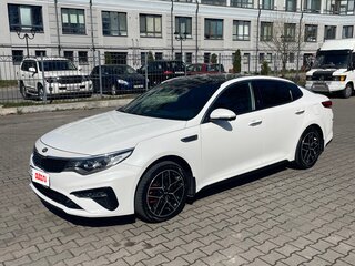 2019 Kia Optima IV Рестайлинг, белый, 2099000 рублей, вид 5