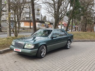 1994 Mercedes-Benz E-Класс 220 I (W124), зелёный, 1200000 рублей, вид 4