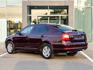 2013 Skoda Octavia DSG7 II (A5) Рестайлинг, фиолетовый, 895000 рублей, вид 4