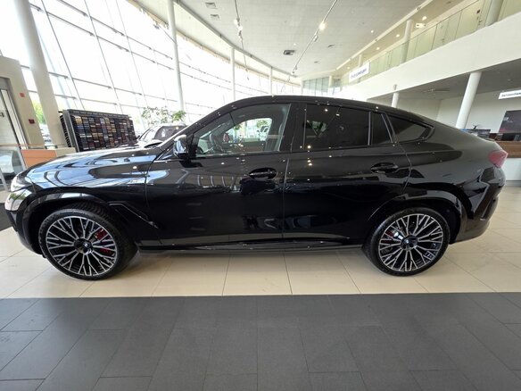 2026 BMW X6 30d III (G06) Рестайлинг, чёрный, 17300000 рублей - вид 6