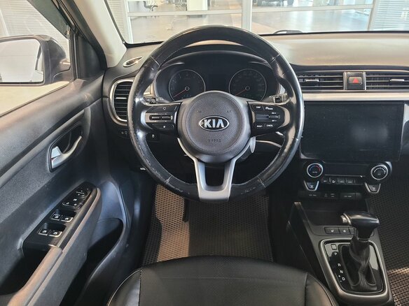 2017 Kia Rio IV, чёрный - вид 16