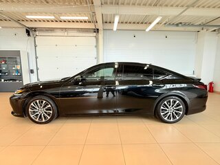2018 Lexus ES 250 VII, чёрный, 4499900 рублей, вид 3