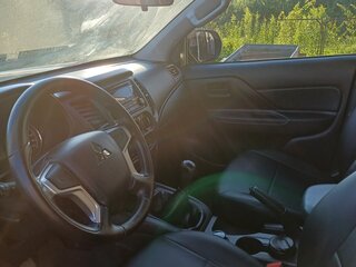 2019 Mitsubishi L200 V Рестайлинг, коричневый, 4020000 рублей, вид 4