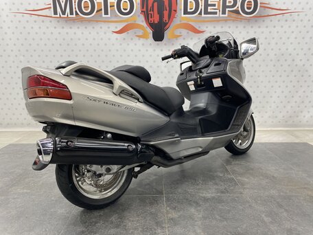 2002 Suzuki Burgman (SkyWave) 650, серебристый, 385000 рублей, вид 4