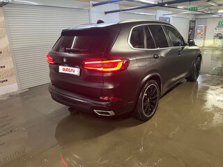 2021 BMW X5 25d IV (G05/G18), чёрный, 6800000 рублей, вид 3