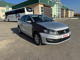 2017 Volkswagen Polo V Рестайлинг, серебристый, 550000 рублей, вид 2