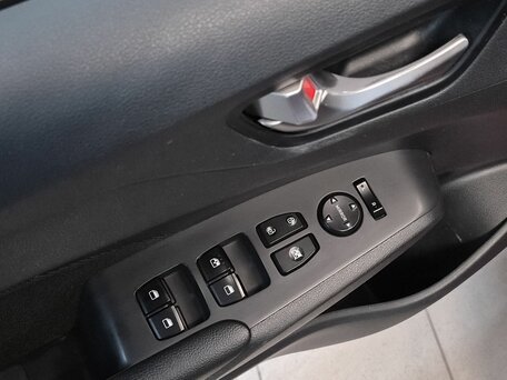2021 Hyundai Solaris II Рестайлинг, красный, 1420000 рублей, вид 5