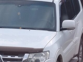 2012 Mitsubishi Pajero IV Рестайлинг 1, белый, 2100000 рублей, вид 1