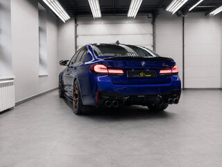 2021 BMW M5 VI (F90) Рестайлинг, синий, 11000000 рублей, вид 5
