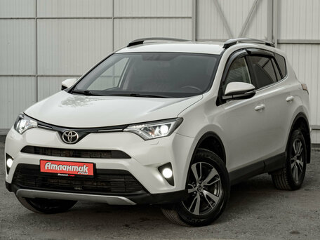 Toyota RAV4 IV (XA40) Рестайлинг