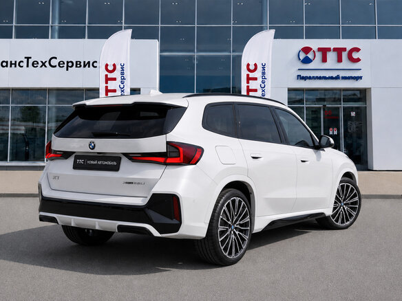 2026 BMW X1 Long 25Li xDrive III (U11/U12), белый, 6110000 рублей - вид 4