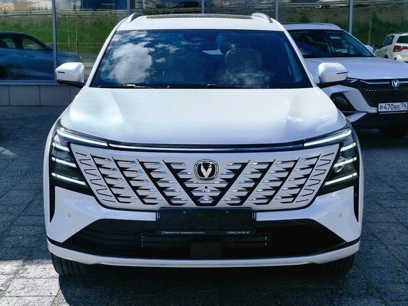 2025 Changan CS75 Plus IV, белый, 4339900 рублей - вид 3