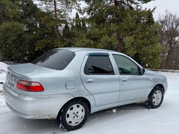 2010 Fiat Albea I Рестайлинг, серебристый, 315000 рублей - вид 5
