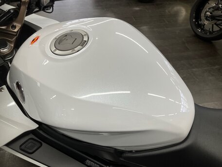 2017 Honda VFR 800, белый, 817000 рублей, вид 5