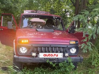1997 Lada (ВАЗ) 2121 (4x4) I Рестайлинг, красный, 380000 рублей, вид 3