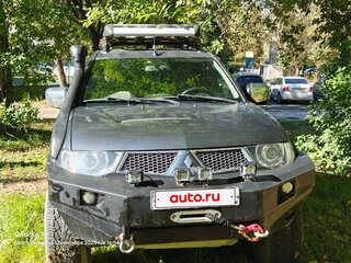 2013 Mitsubishi L200 Super Select IV Рестайлинг, серый, 2050000 рублей, вид 1