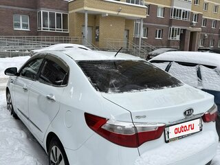 2011 Kia Rio III, белый, 610000 рублей, вид 3