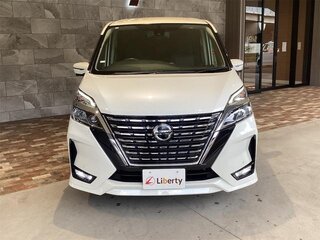 2021 Nissan Serena S-Hybrid V (C27) Рестайлинг, белый, 1790007 рублей, вид 2