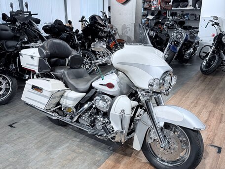 2008 Harley-Davidson Electra Glide, белый, 1199000 рублей, вид 1
