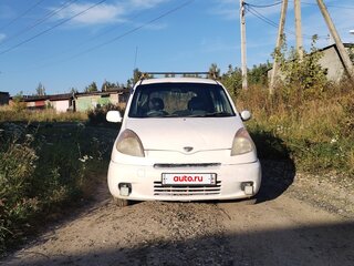 2001 Toyota FunCargo, белый, 250000 рублей, вид 3