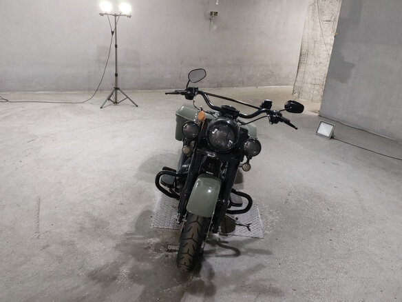2021 Harley-Davidson Street Glide, зелёный, 1700000 рублей - вид 2