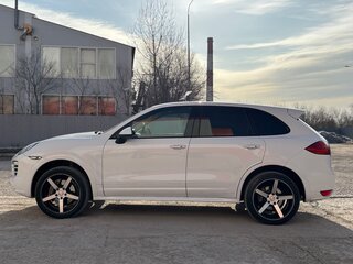 2012 Porsche Cayenne II (958), белый, 2070000 рублей, вид 5