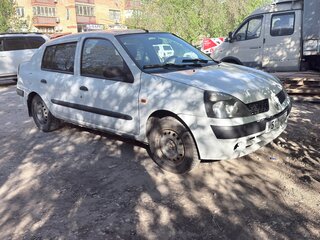 2003 Renault Symbol I Рестайлинг, белый, 160000 рублей, вид 3