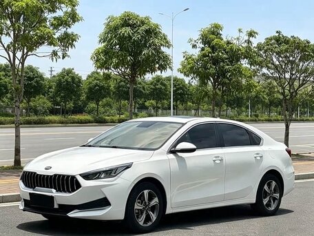 2020 Kia K3 II (China Market), белый, 1390000 рублей, вид 3