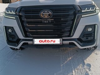 2008 Toyota Land Cruiser 200 Series, белый, 3700000 рублей, вид 3