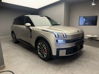 2026 Lynk & Co 900, белый, 8709575 рублей, вид 2