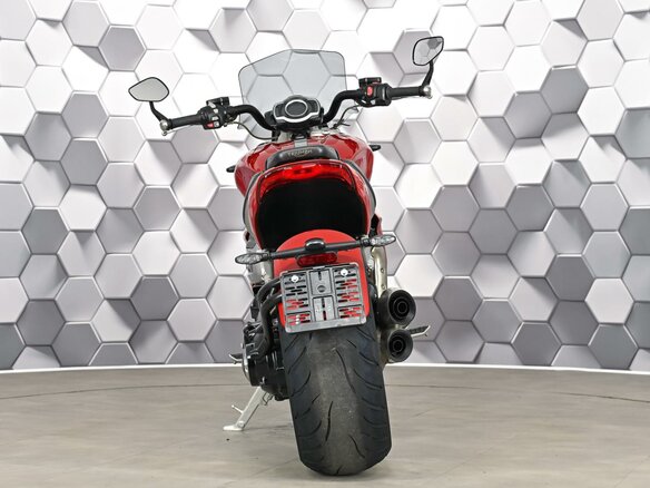 2020 Triumph Rocket III, красный, 1649000 рублей - вид 5