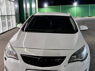 2010 Opel Astra J, белый, 700000 рублей, вид 1