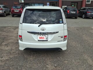 2012 Toyota ISis I Рестайлинг, белый, 1300000 рублей, вид 4